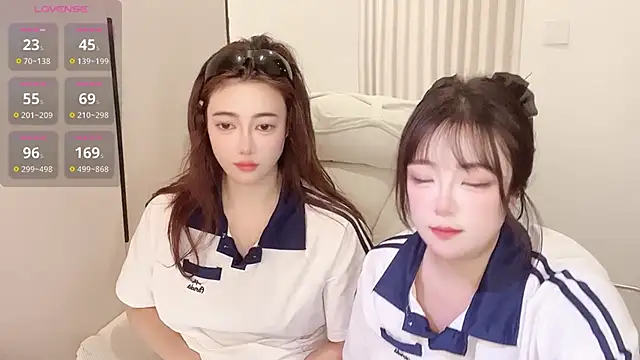 Kinadolly live sex cam