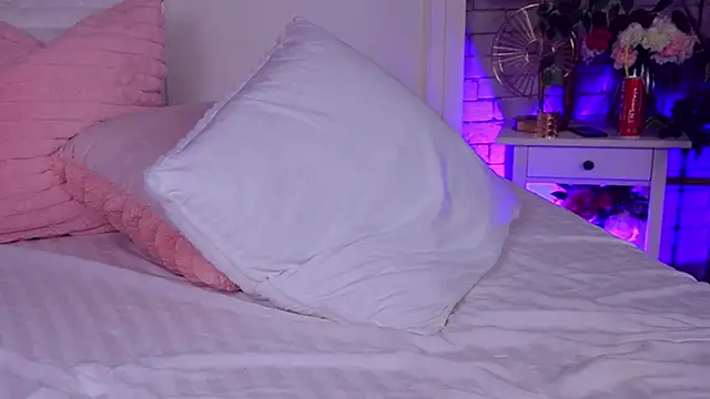 CarlaWhite's cam snapshot