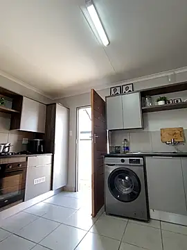 MissLola27's cam snapshot