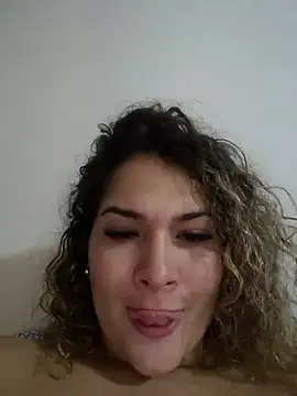 Sara_smiiith211 live sex cam