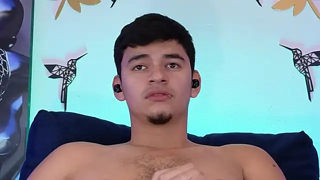 VikoHands's cam snapshot