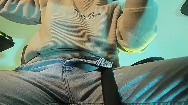 s_sven03's cam snapshot