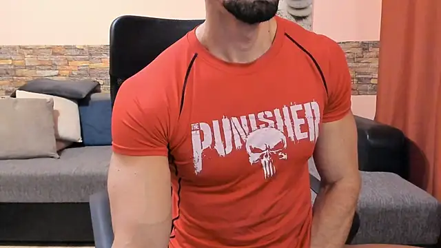 HotHunkTrainer's cam snapshot