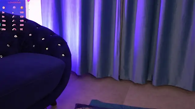 GoldenAmber live sex cam