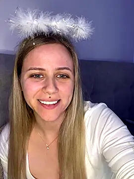 lunawolf21 live sex cam