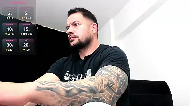 musclemonster31 live sex cam