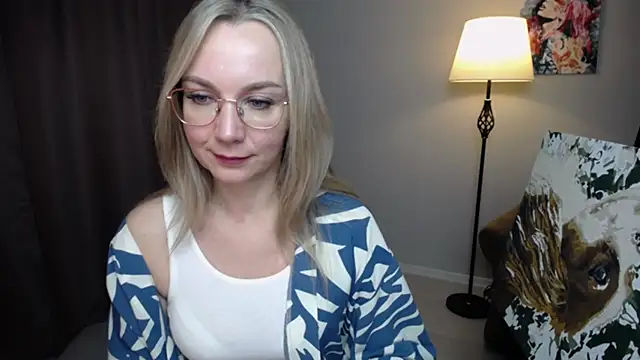 Ava_Elior's cam snapshot