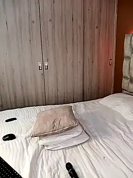 Emily_knights's cam snapshot