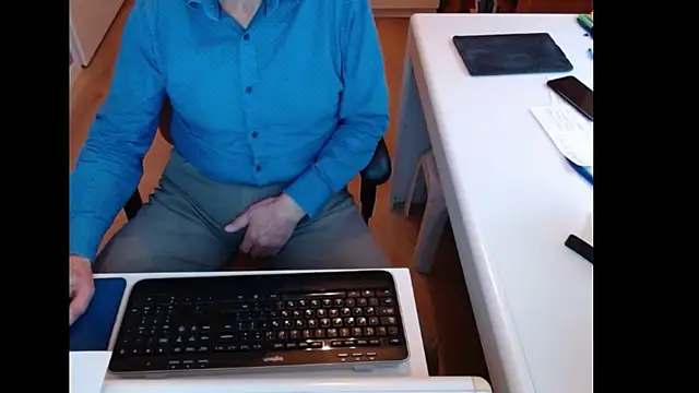 dutchpornking's cam snapshot