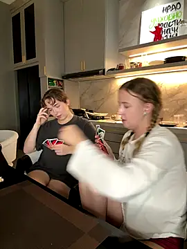 Nura_n_Sarah live sex cam