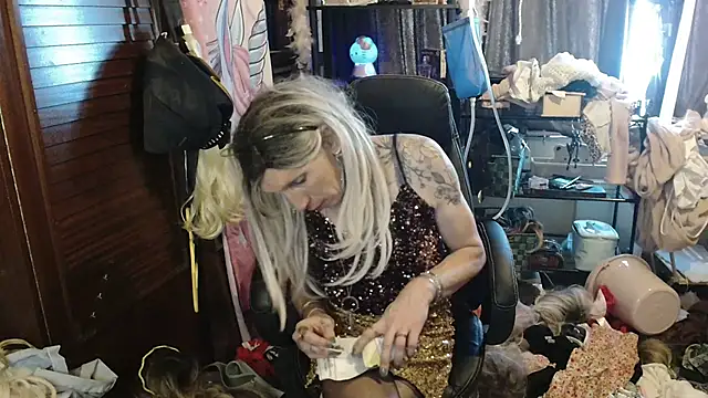 Ombeline1 live sex cam