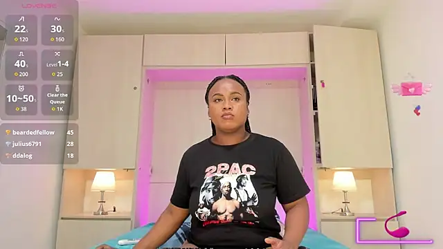 EmilyyStuart live sex cam