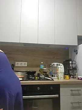 Brionia live sex cam