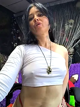 KikiXRed live sex cam