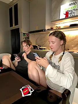 Nura_n_Sarah live sex cam