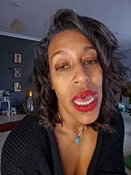 Goldenlace live sex cam