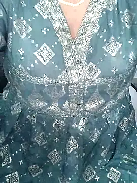 Tamil_Azhaghi live sex cam