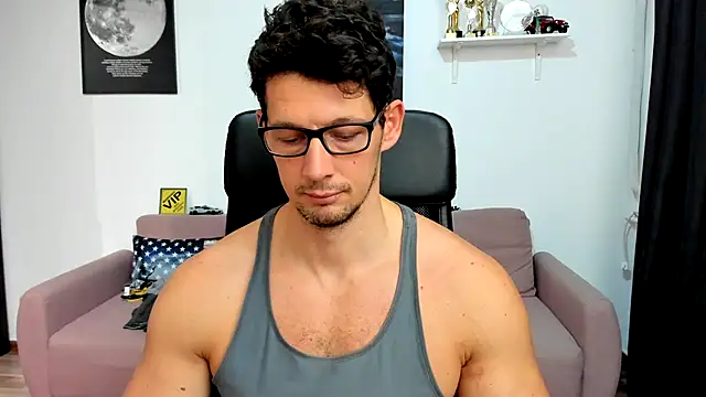 BrutusK08 live sex cam