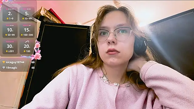 LouettaTornese live sex cam