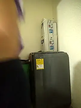 _Miaaleon live sex cam