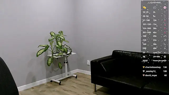 Ella_Sea's cam snapshot