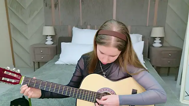 Alida_Brice live sex cam