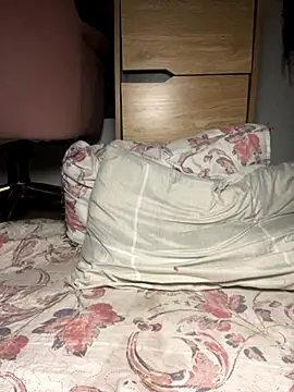 lovedforeverr's cam snapshot