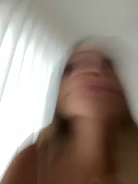 BelleLouiseVp's cam snapshot