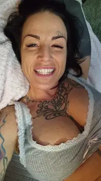 EmilyDiazofficial live sex cam