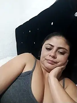 ElizabethWeil's cam snapshot