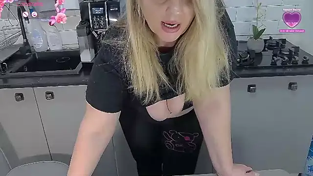 erikaerika's cam snapshot