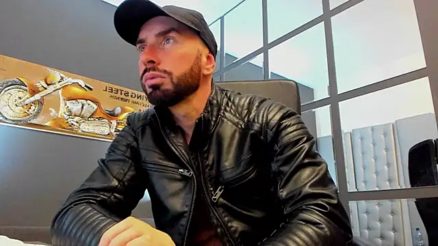 AronGrant live sex cam