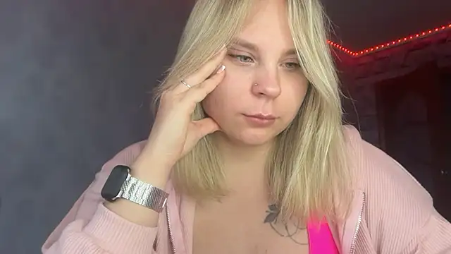 Thalia__Star's cam snapshot