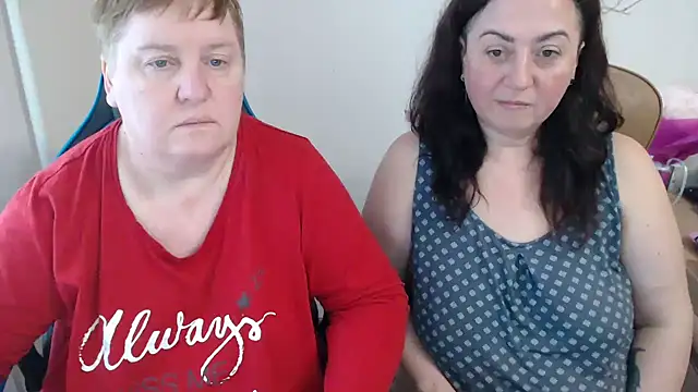 Bertie_Adeline's cam snapshot