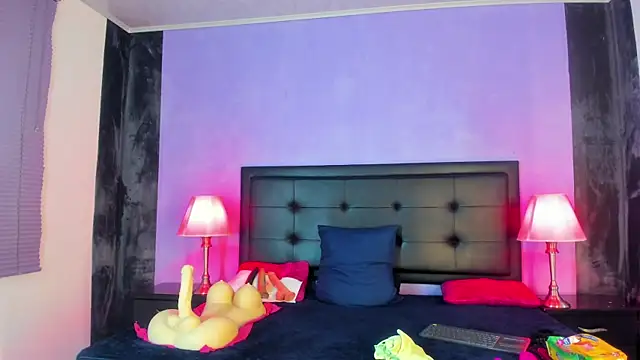 MaduraLuciana's cam snapshot