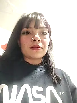 Valentina_Squirt-'s cam snapshot