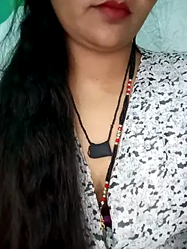 Rashmi_011's cam snapshot