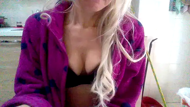 Kelly80's cam snapshot