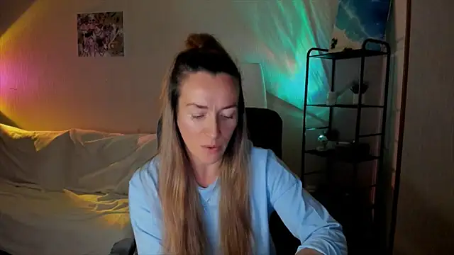 RebeccaMartinez live sex cam