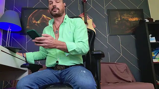 ChrisKox's cam snapshot