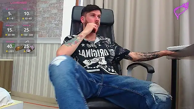 JonahShaw live sex cam