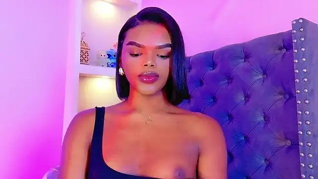 CamiEstrada live sex cam