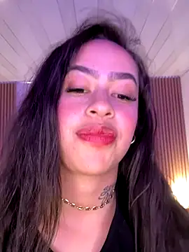 Mae_Henao9 live sex cam