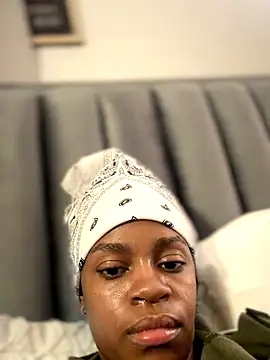 CharlottX's cam snapshot