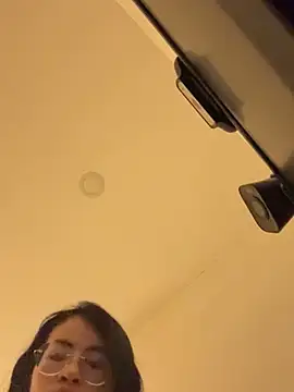 EllieYoon live sex cam