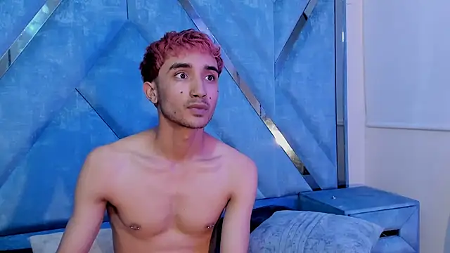 LauryAndNarem69's cam snapshot