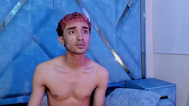 LauryAndNarem69's cam snapshot