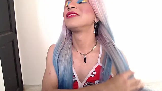 HugeDanex live sex cam