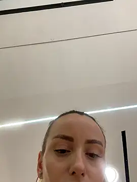 AlexisWhit's cam snapshot