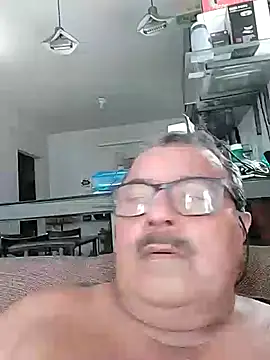 Misterymem63's cam snapshot